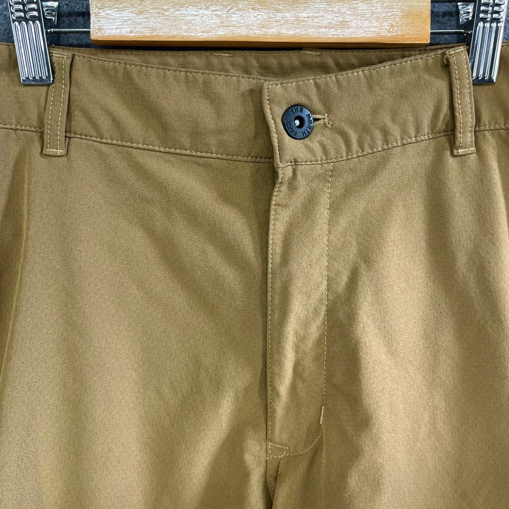 The North Face Mens Khaki Shorts Zip Pocket Outdoor Casual Size 38 - Picture 4 of 14